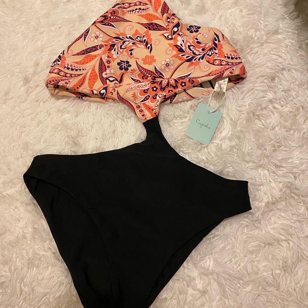 Cupshe swimsuit